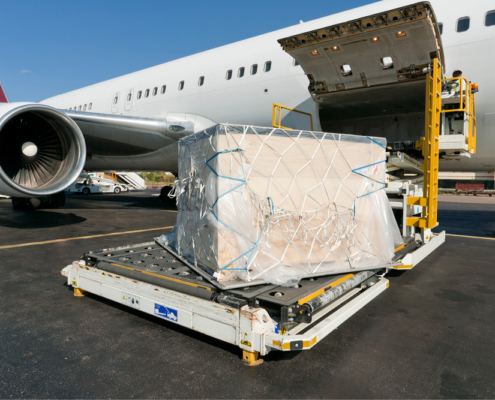 Loading cargo plane